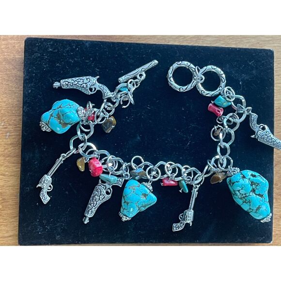 Vintage 80's Chunky Charm Bracelet Turquoise Chunks, Western Silvertone FABulous - Picture 5 of 8